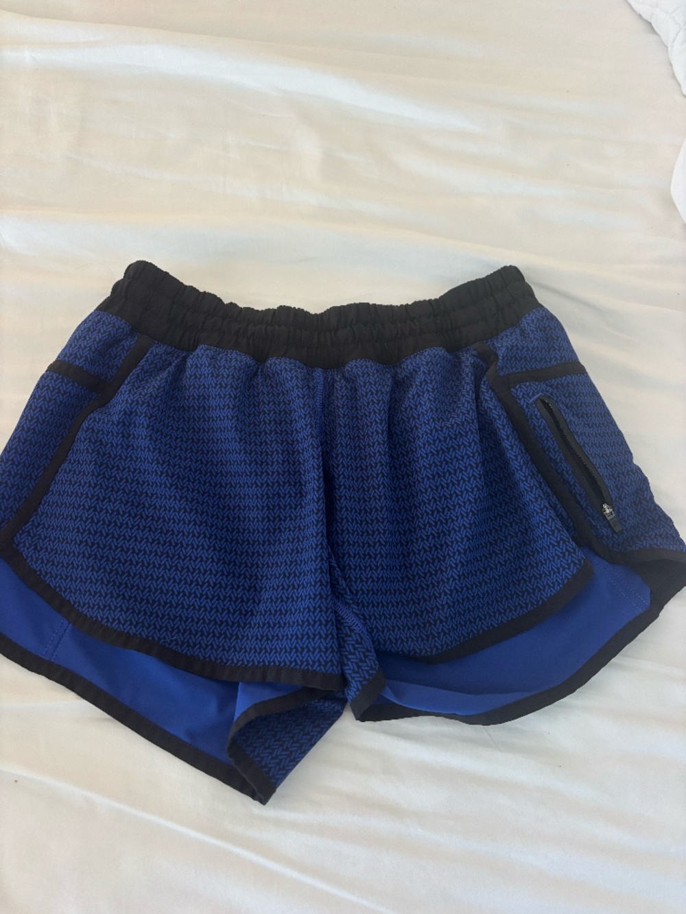 Lulu hottie shorts